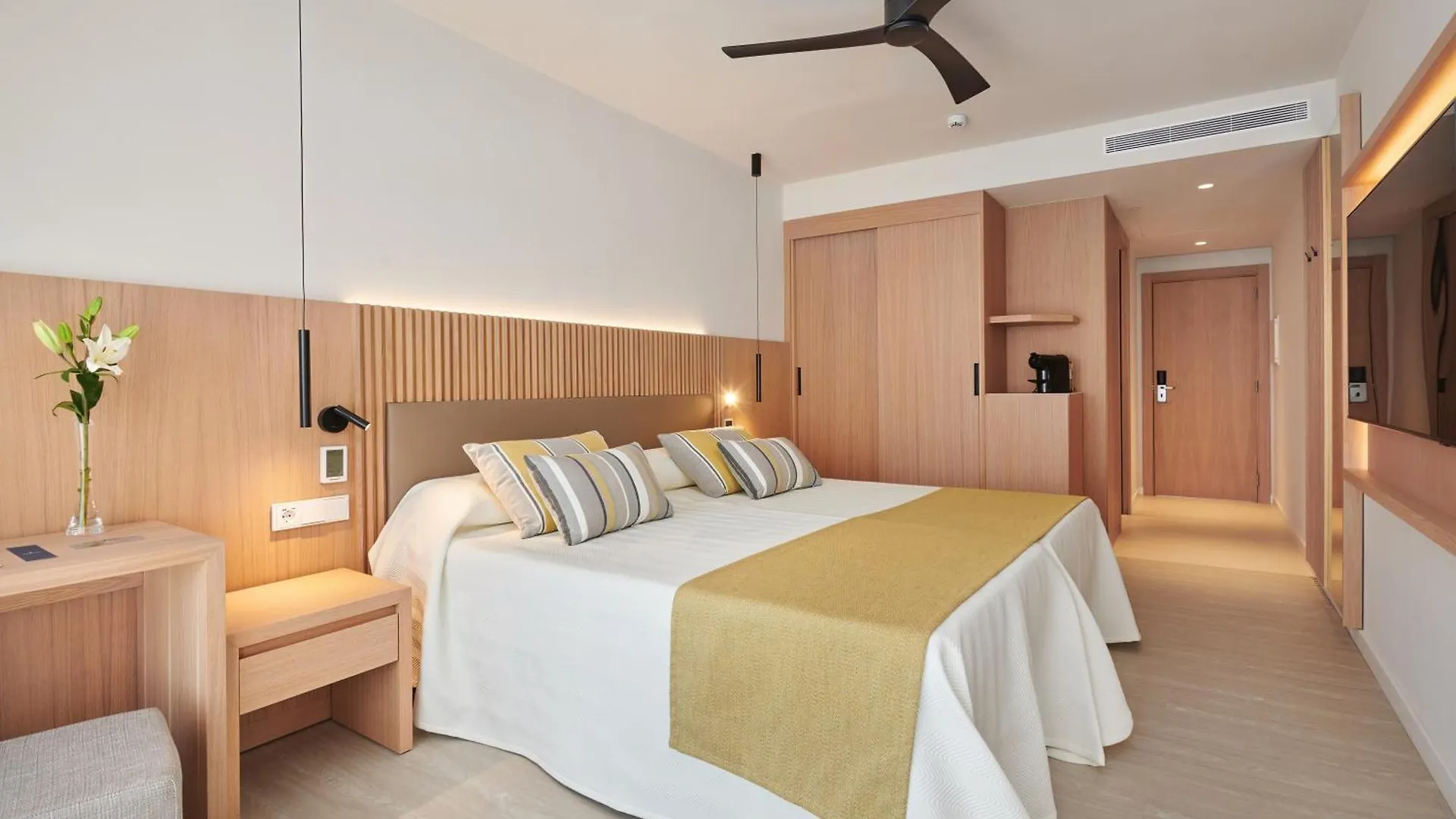 Hipotels Mediterraneo Hotel - Adults Only Sa Coma