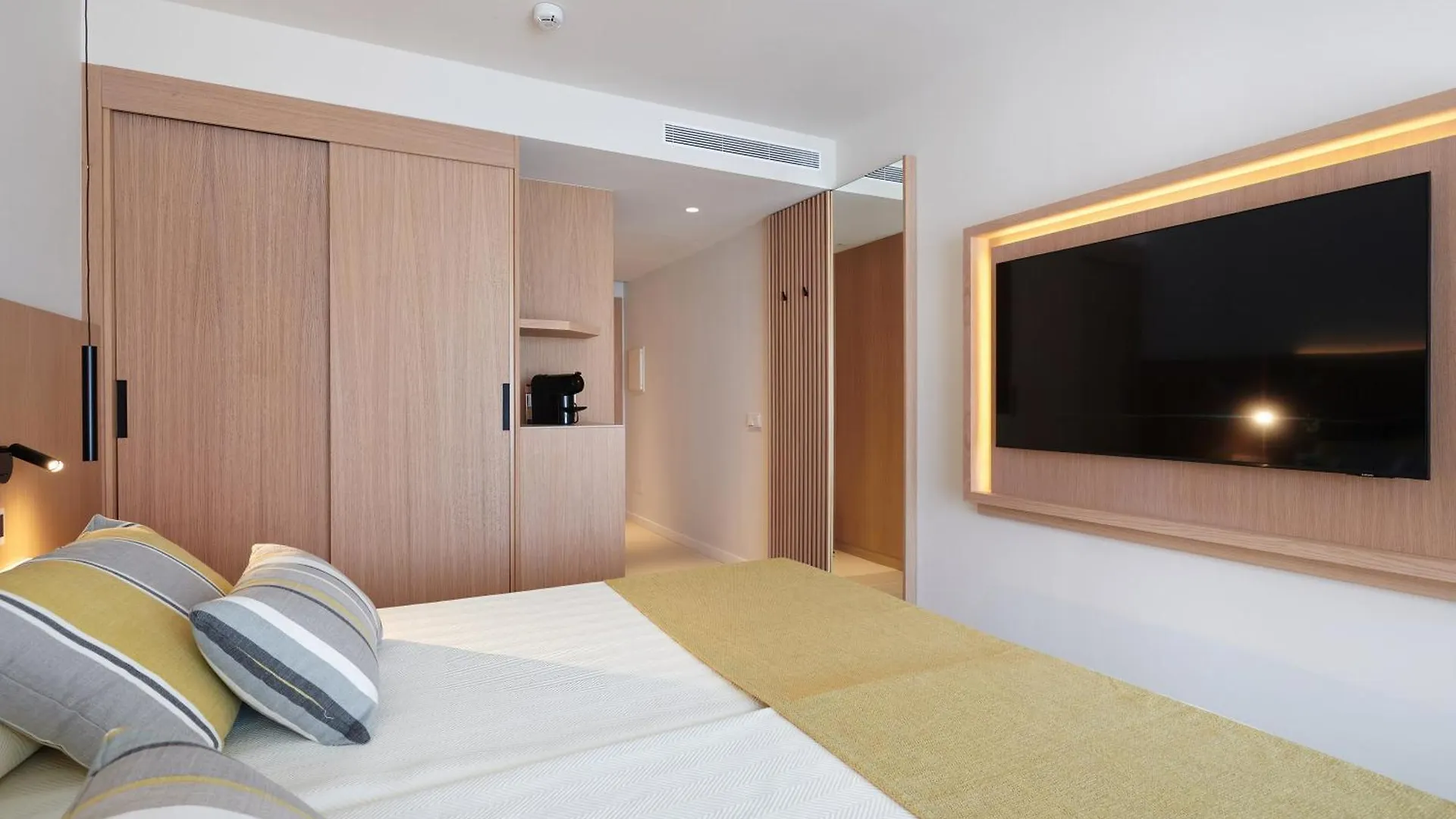 Hipotels Mediterraneo Hotel - Adults Only سا كوما